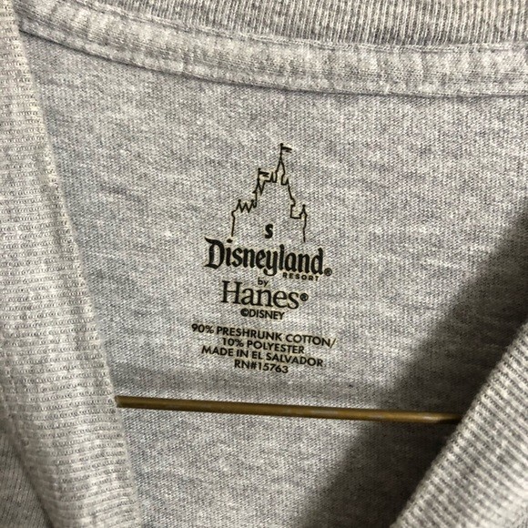 Disney Top 2012 Metallic Character Graphic Light Gray Long Sleeve Shirt Small - Picture 5 of 7